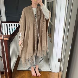 Chelsea & violet knit shawl